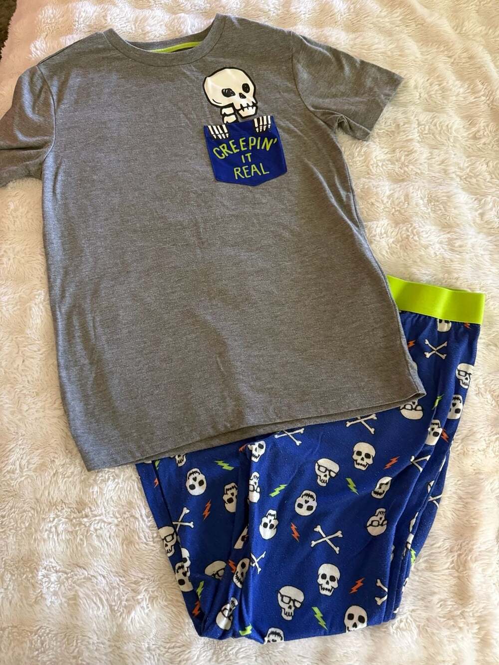 Old Navy Skull Pajama Set Size XL (14-16) Grey
